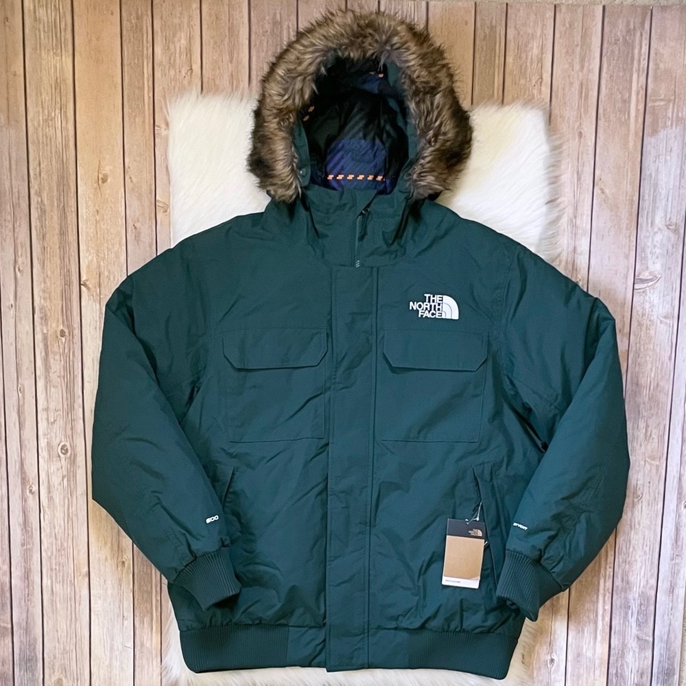 The North Face Men’s McMurdo Bomber Jacket In Ponderosa Green - Picture 2 of 9